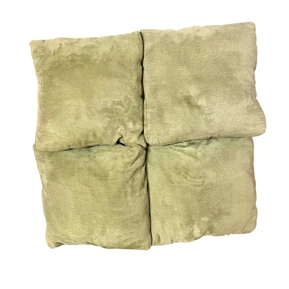 Couch accent pillows - Picture 2 of 6